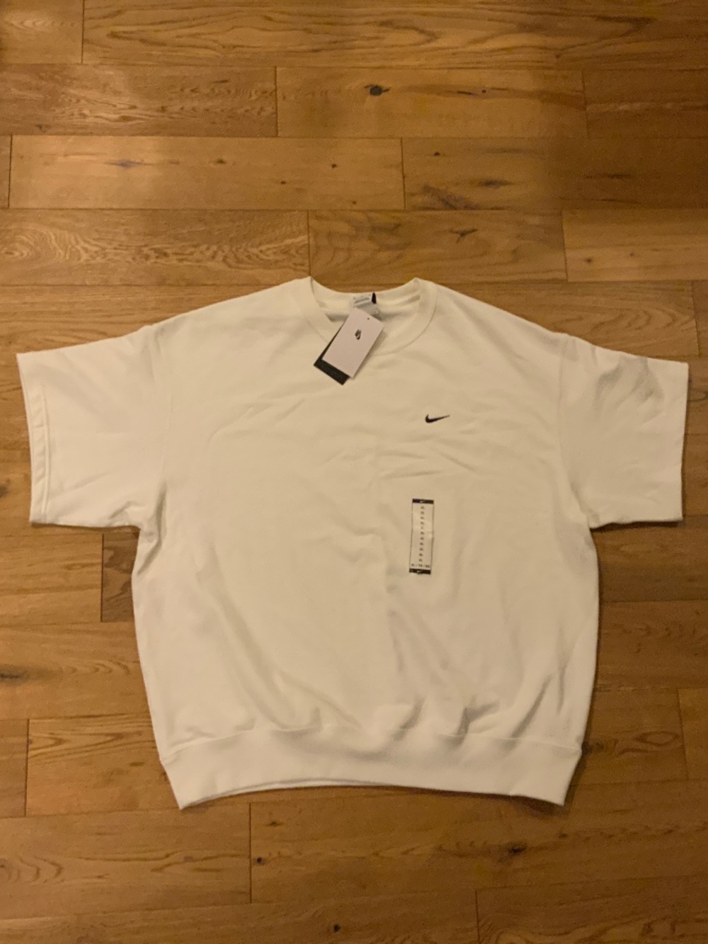 Men’s Nike NWT White Oversized Short Sleeve Crewneck XL